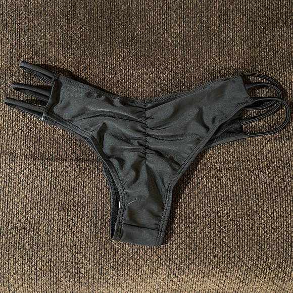 Black and rhinestones bikini set. Size medium top, Small bottoms. BNWT!! - Picture 9 of 13